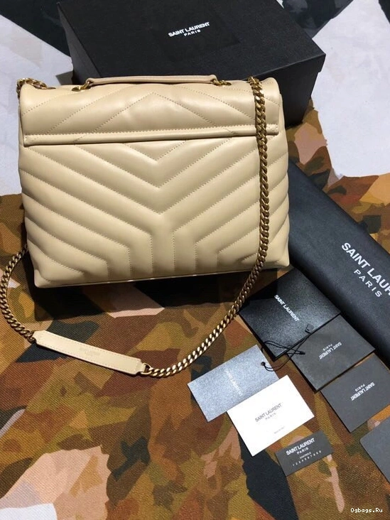 YSL LOULOU MEDIUM 0816